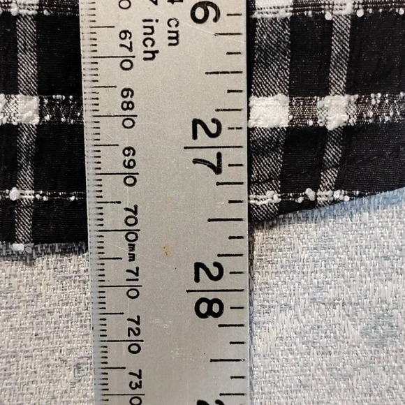 Christopher & Banks Black & White Short Sleeve Buttoned Shirt in Size XL. - Picture 9 of 10